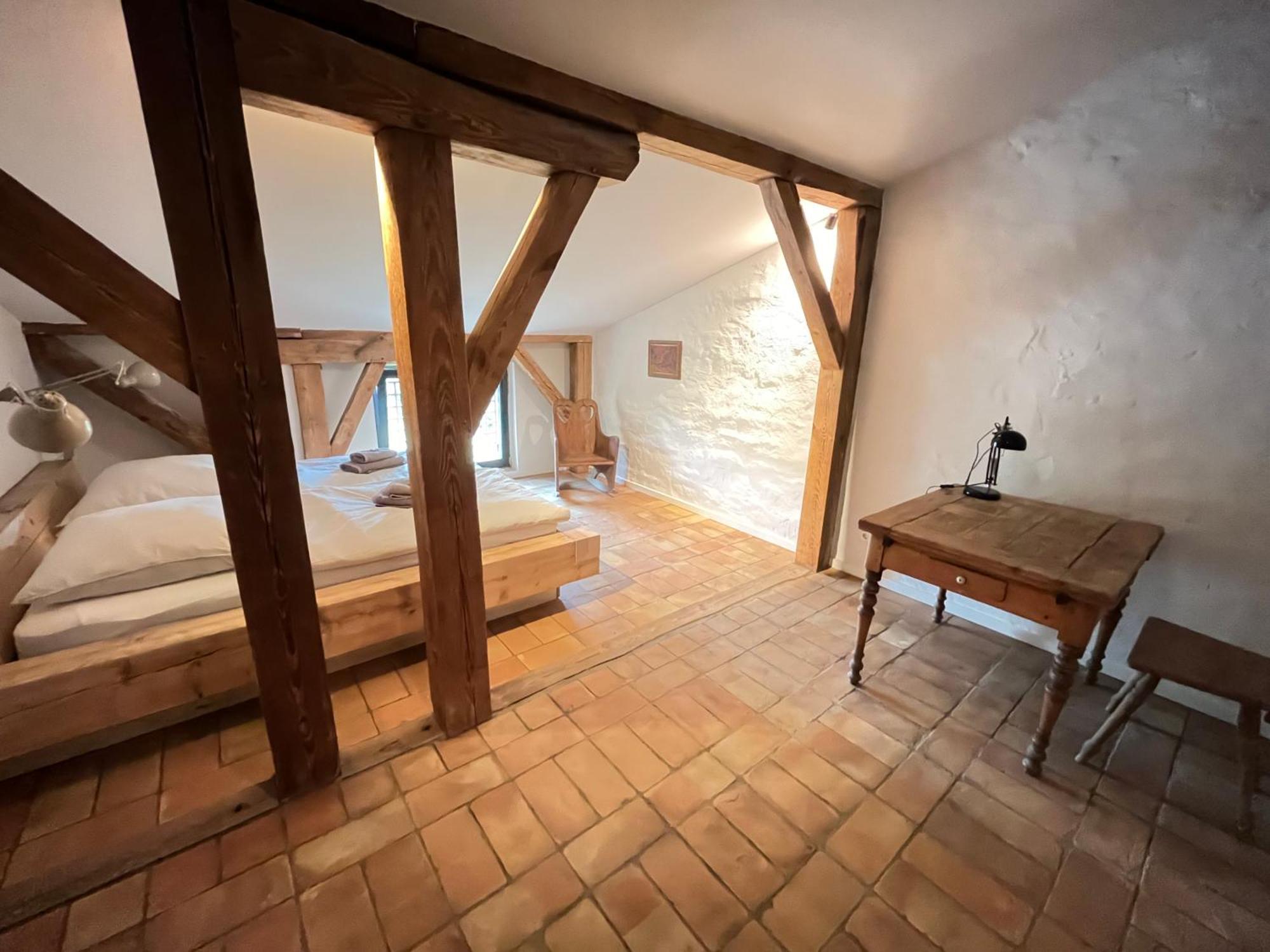 Grosse Wohnung Mit Loggia 滕普林 外观 照片