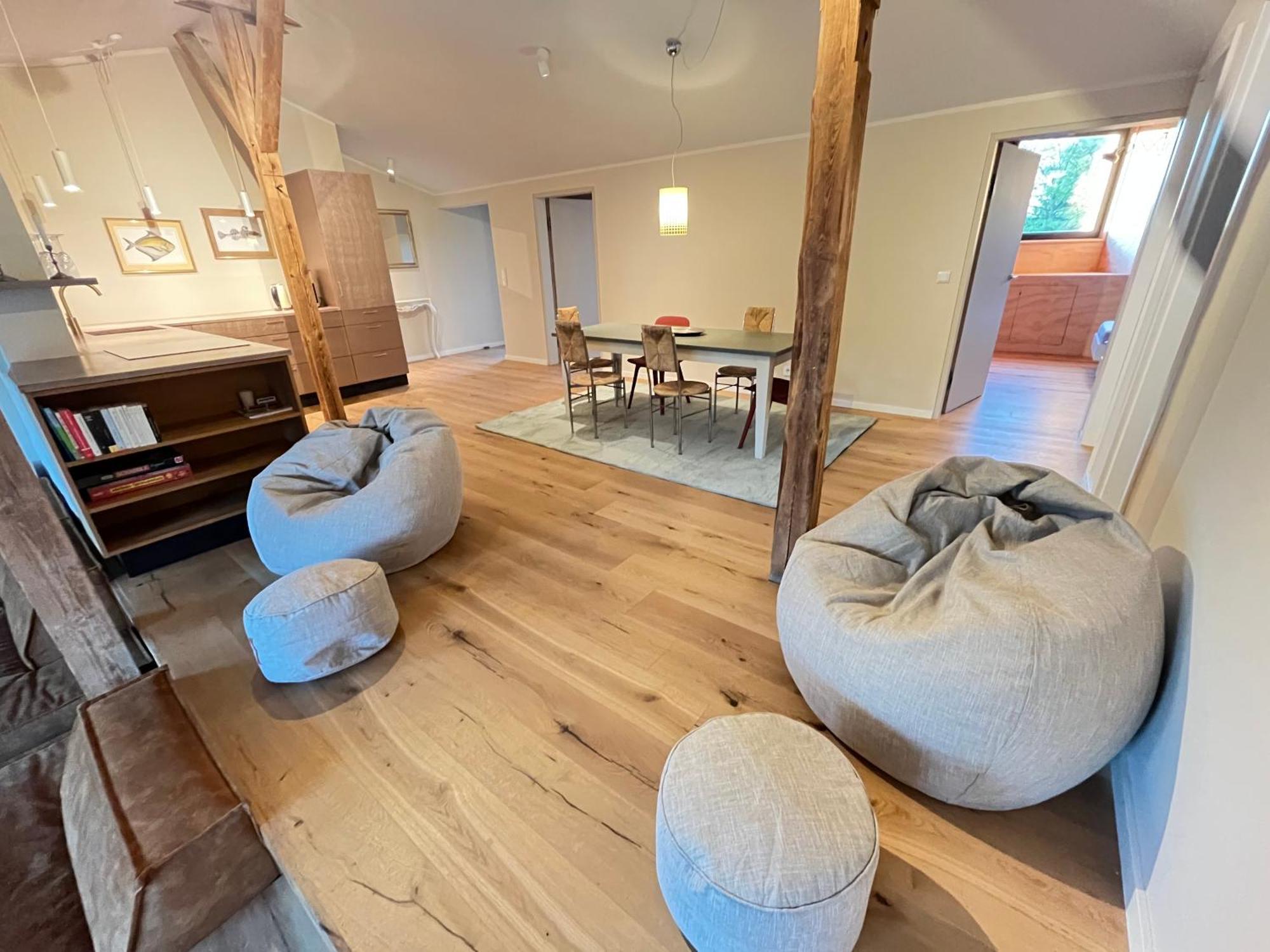 Grosse Wohnung Mit Loggia 滕普林 外观 照片