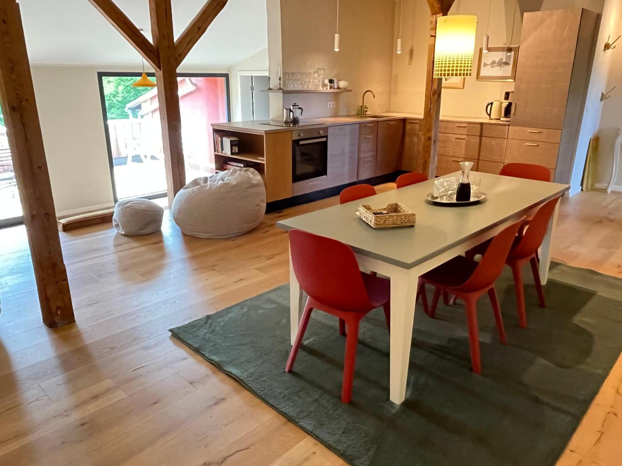 Grosse Wohnung Mit Loggia 滕普林 外观 照片