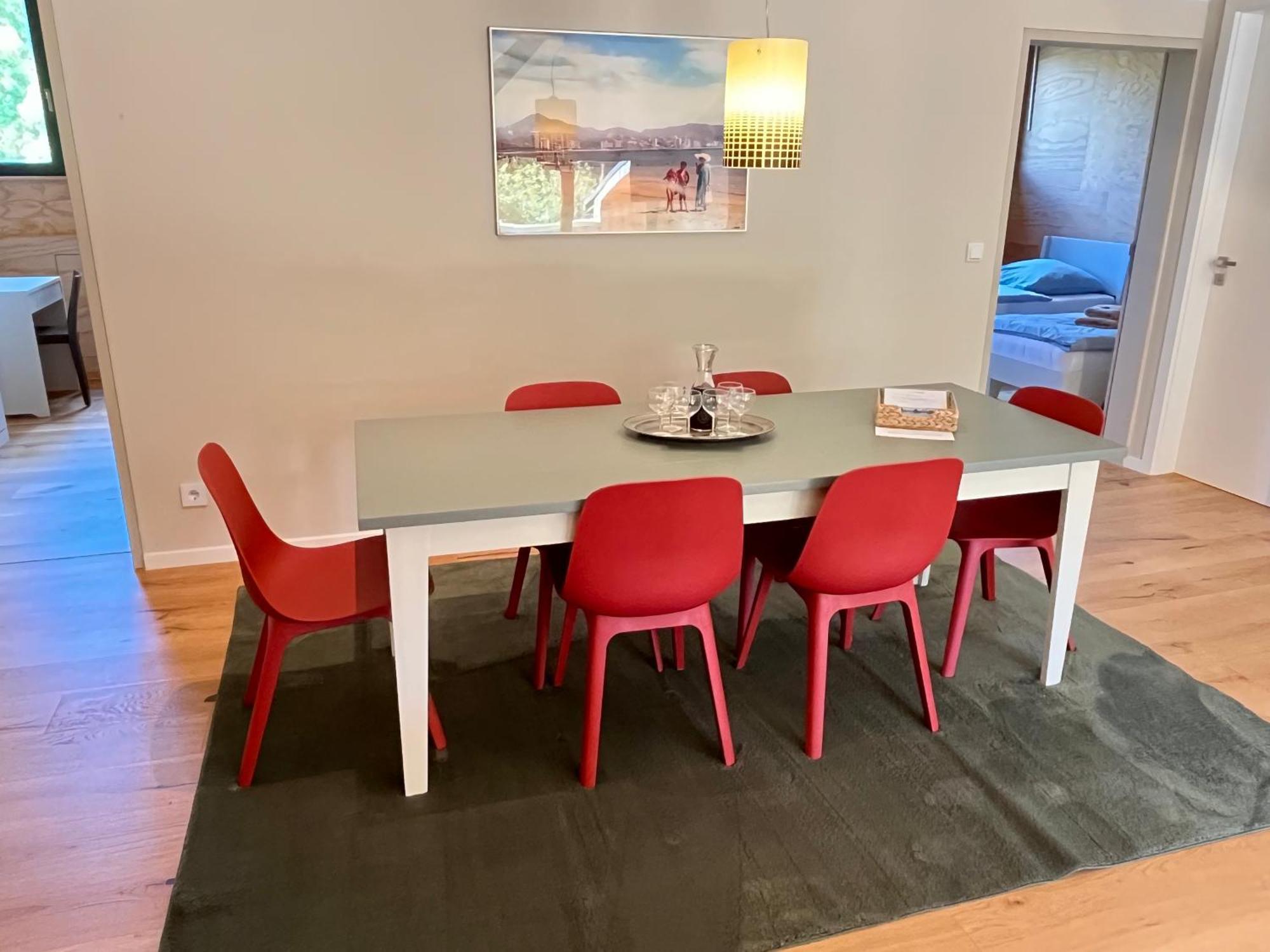 Grosse Wohnung Mit Loggia 滕普林 外观 照片