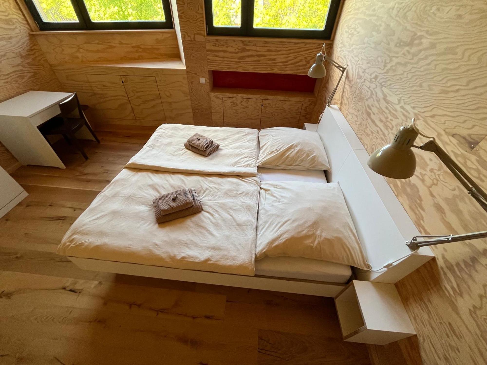 Grosse Wohnung Mit Loggia 滕普林 外观 照片